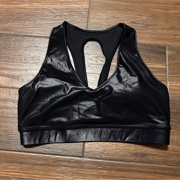 ⚡️SALE: Carbon38 Sports Bra Black Metallic Shiny Size Large - Picture 2 of 7